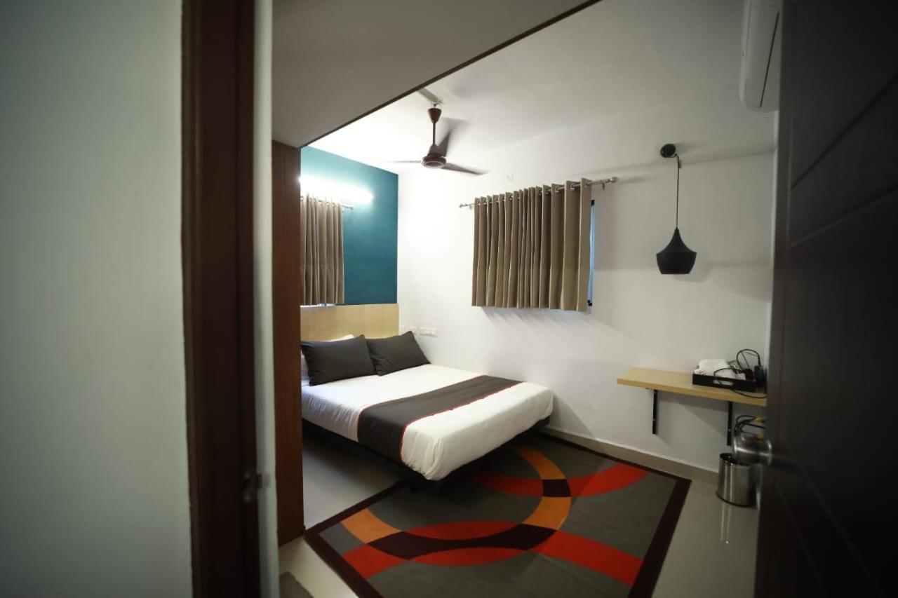 Mitra Inn Serviced Apartment 첸나이 외부 사진